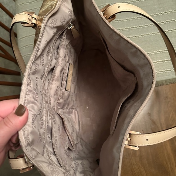 Gold Michael Kors Tote Bag & Wallet - Picture 5 of 5